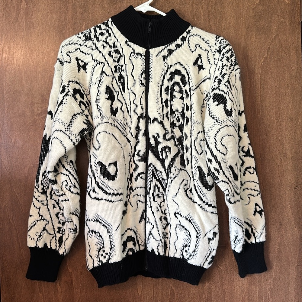Vintage 80s Le Roy Knitting Black and White Zip Up Sweater
